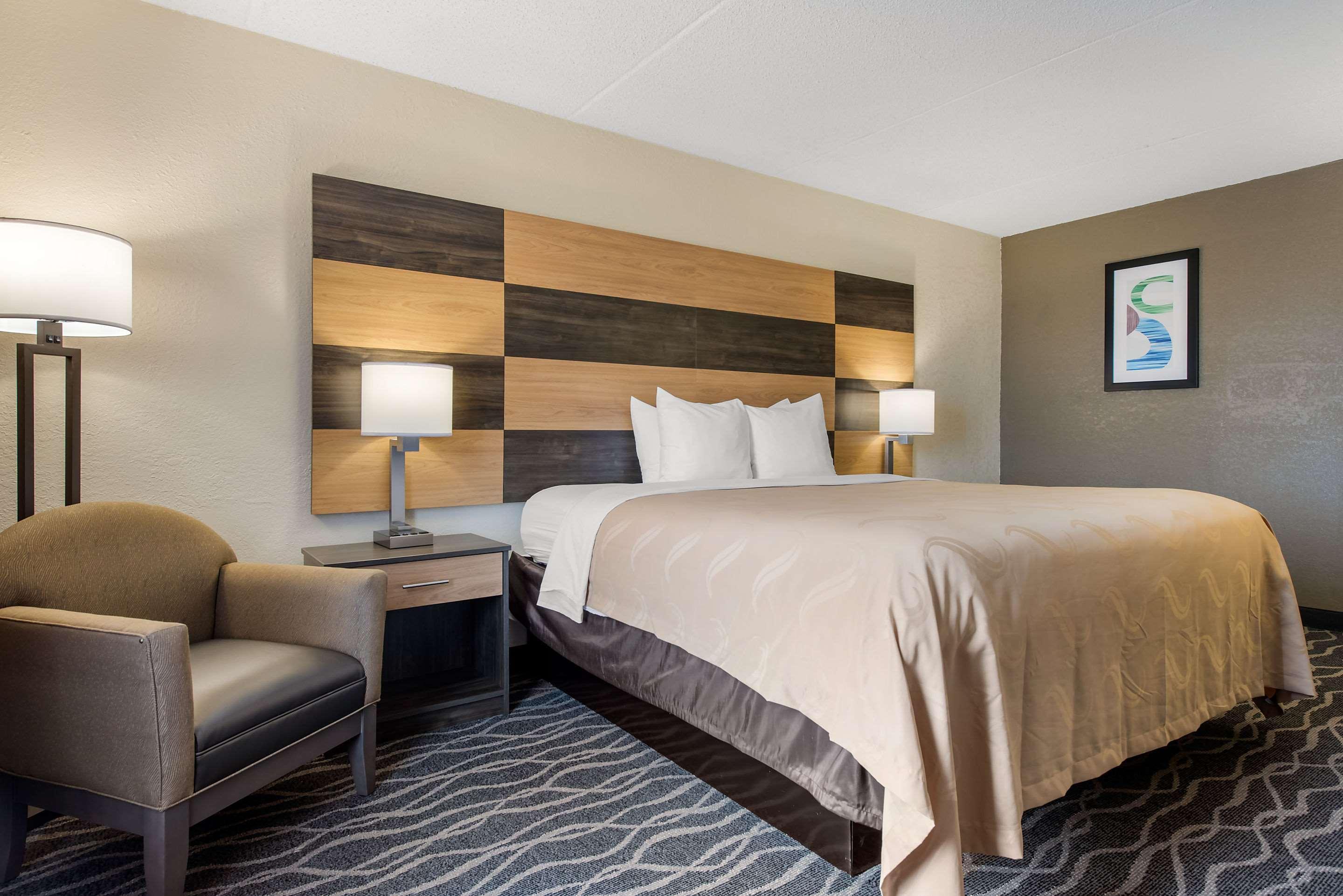 Quality Inn & Suites Lafayette I-65 Exteriör bild