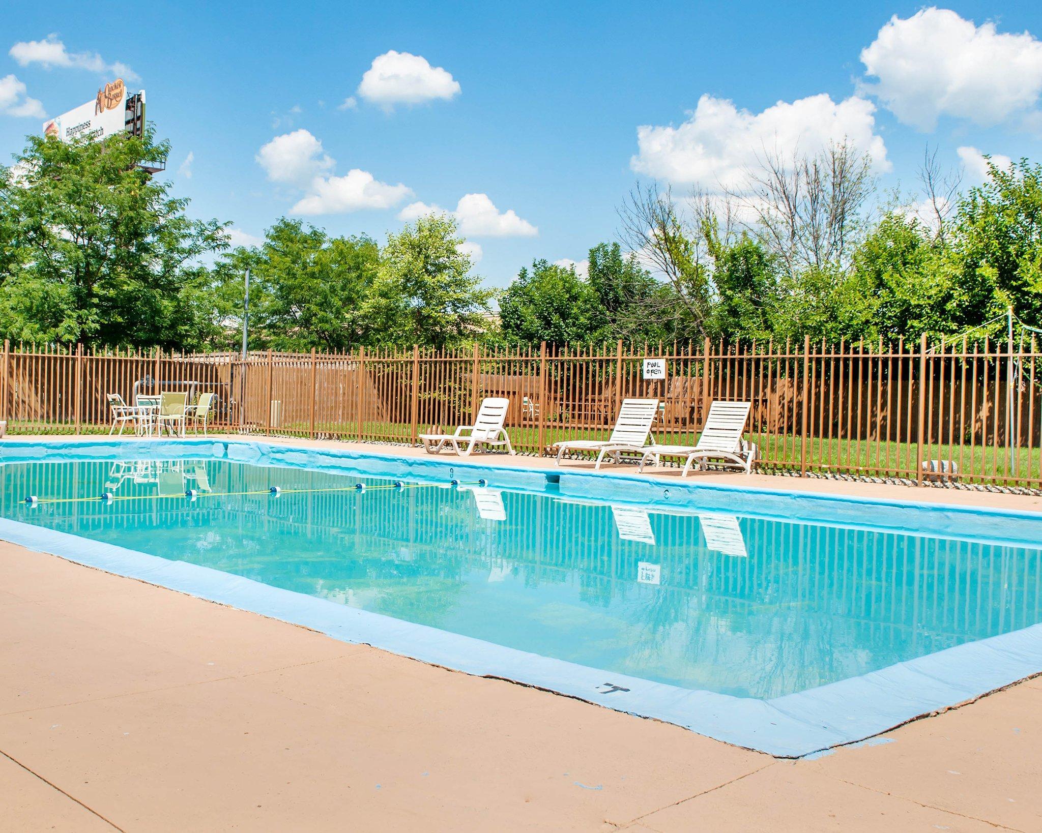 Quality Inn & Suites Lafayette I-65 Exteriör bild