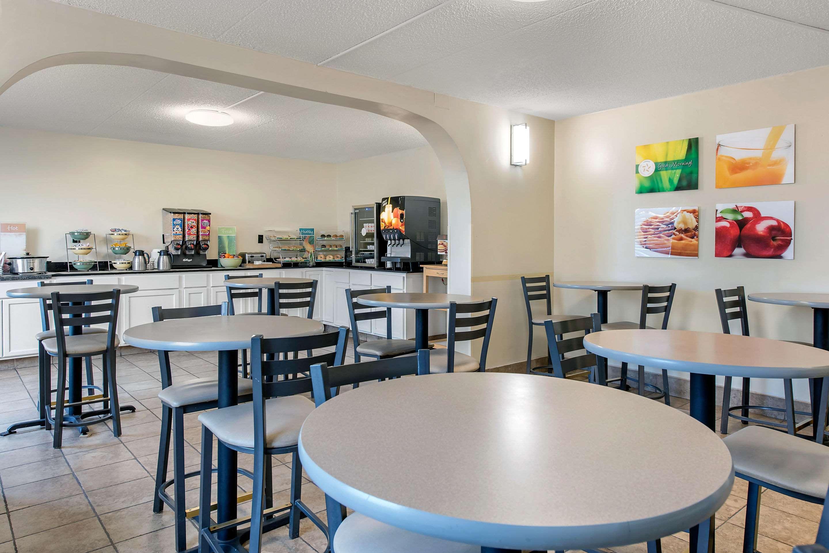 Quality Inn & Suites Lafayette I-65 Exteriör bild