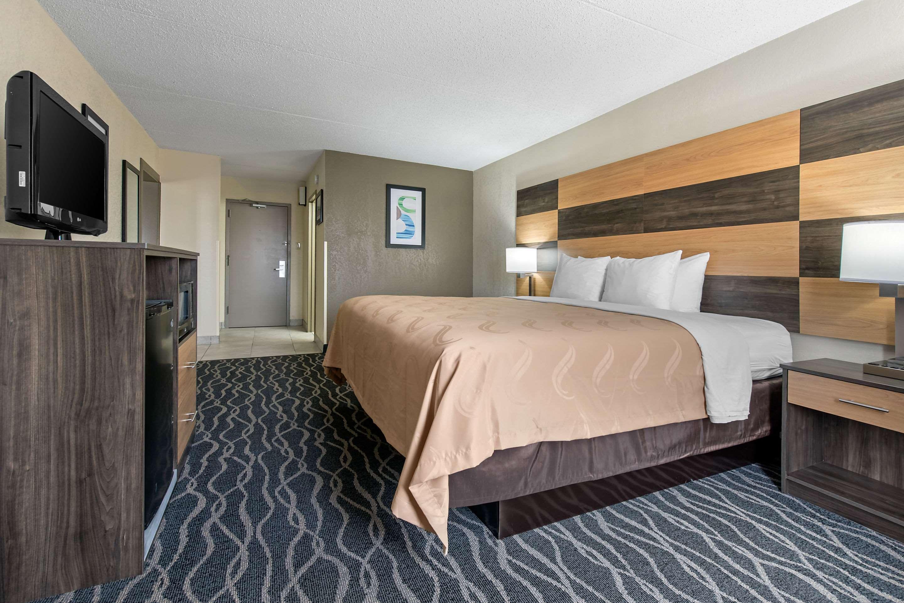 Quality Inn & Suites Lafayette I-65 Exteriör bild