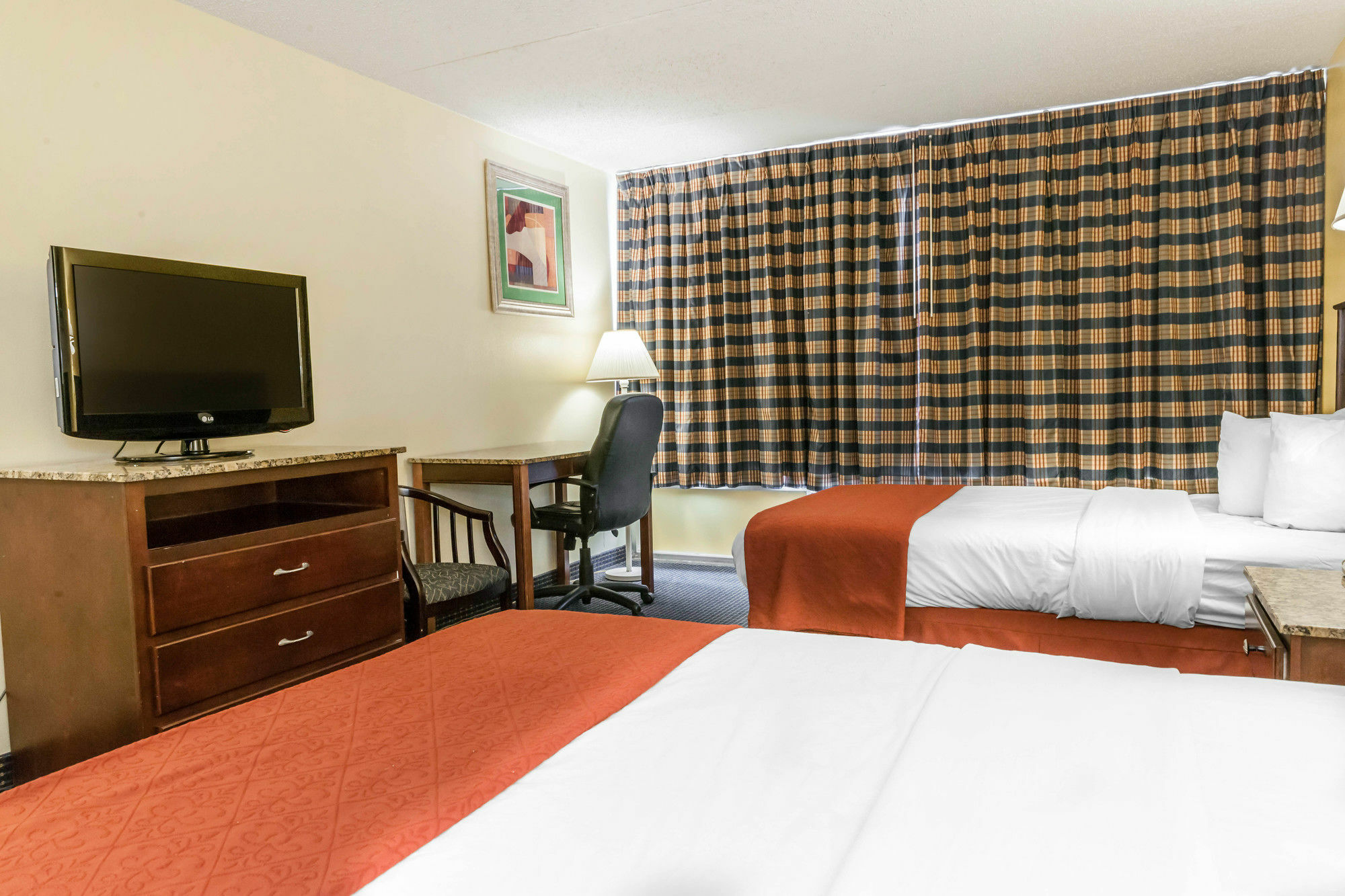 Quality Inn & Suites Lafayette I-65 Exteriör bild